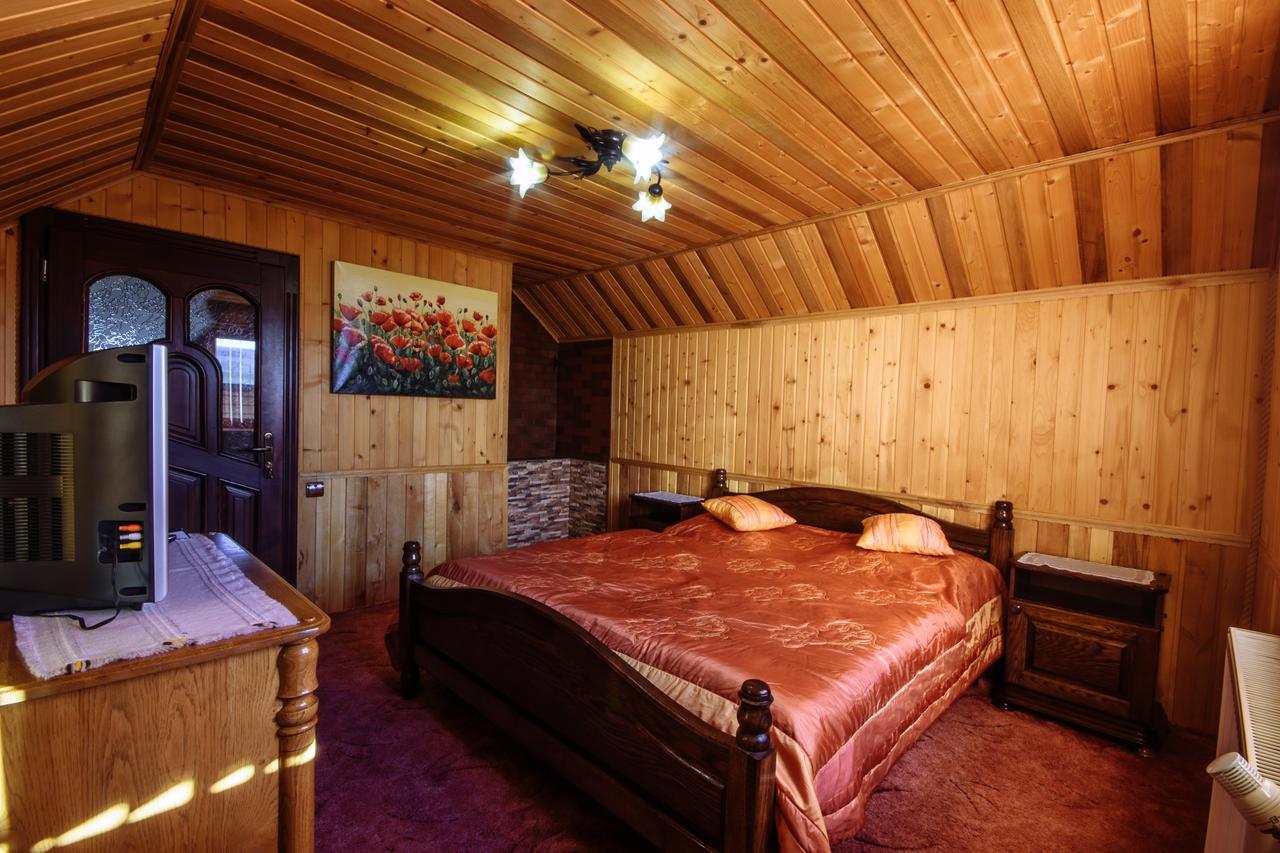 Hotel Korona Karpat Łazieszczina Zewnętrze zdjęcie